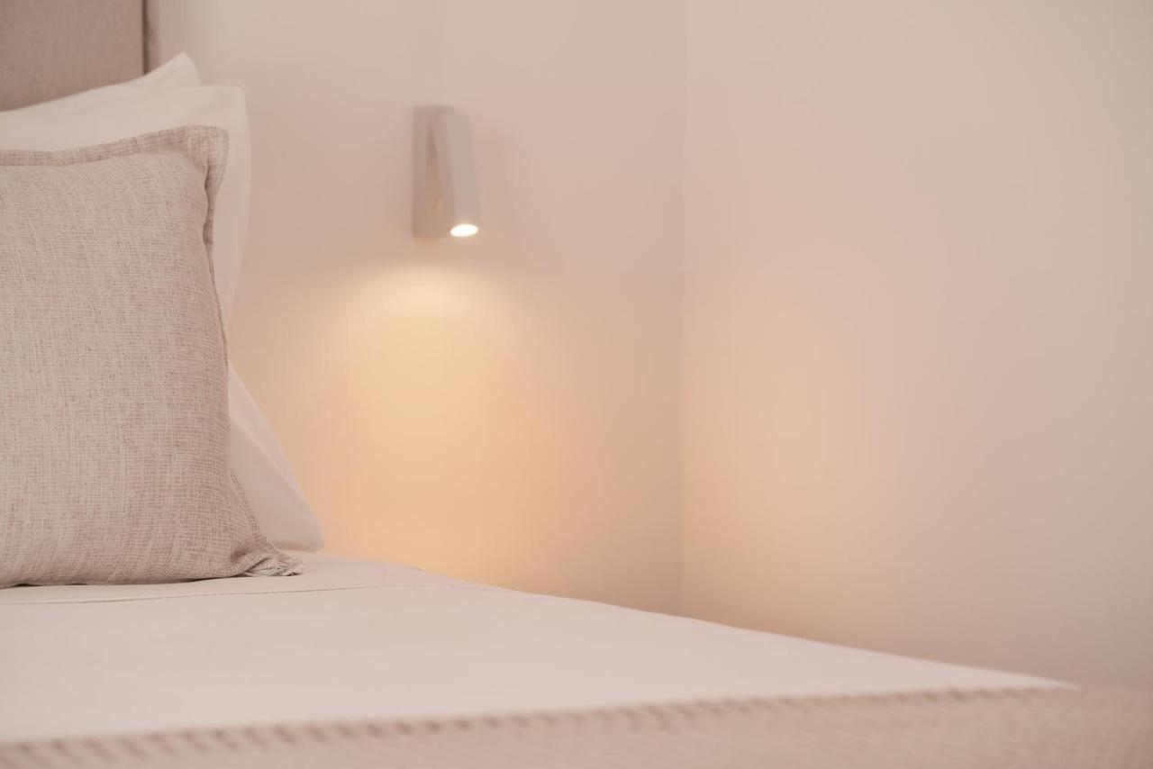 Isida Andros Hotel Áyios Pétros Eksteriør billede
