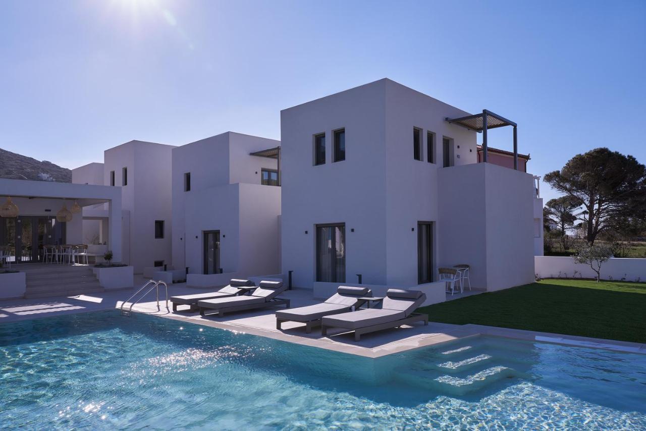 Isida Andros Hotel Áyios Pétros Eksteriør billede